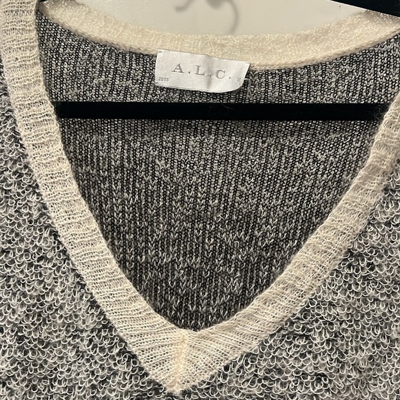 A.L.C. Sweater Size Small 2013 Collection - Picture 2 of 6